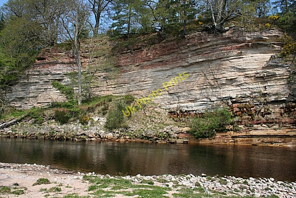 Photo 6"x4" Old Red Sandstone by the River Findhorn Conicavel c2008