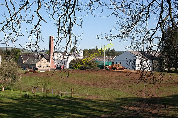 Photo 6"x4" Dallas Dhu Distillery Forres c2008