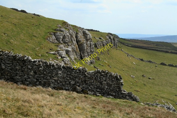 Photo 6"x4" Small Unnamed Crag above Conistone Conistone c2008