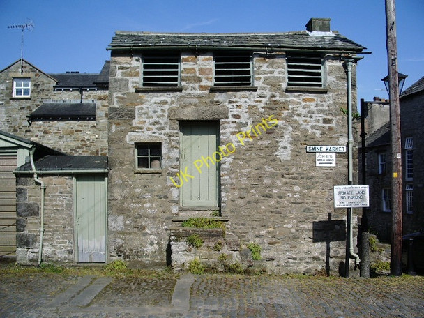 Photo 6"x4" Building on Swine Market Kirkby Lonsdale c2008