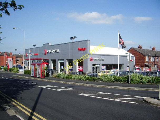 Photo 6"x4" Perrys, Leyland Leyland c2008