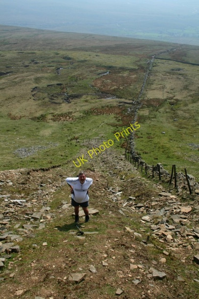 Photo 6"x4" Ascending Whernside Chapel-le-Dale c2008