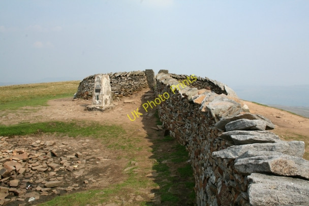 Photo 6"x4" Whernside Summit Chapel-le-Dale c2008