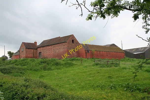 Photo 6"x4" Barns, Hanley Castle Church End\/SO8341 c2008