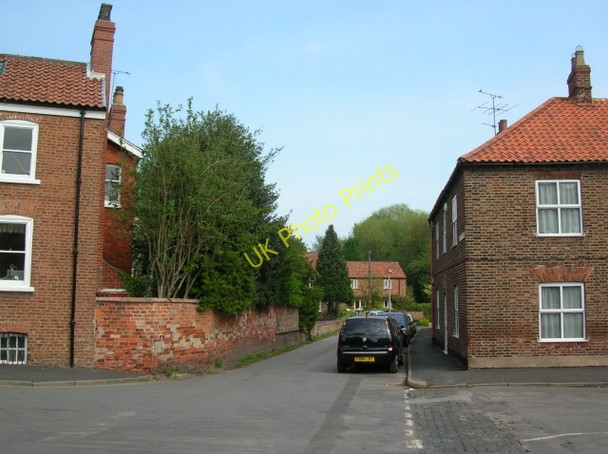 Photo 6"x4" St. Helen's Square Market Weighton c2008