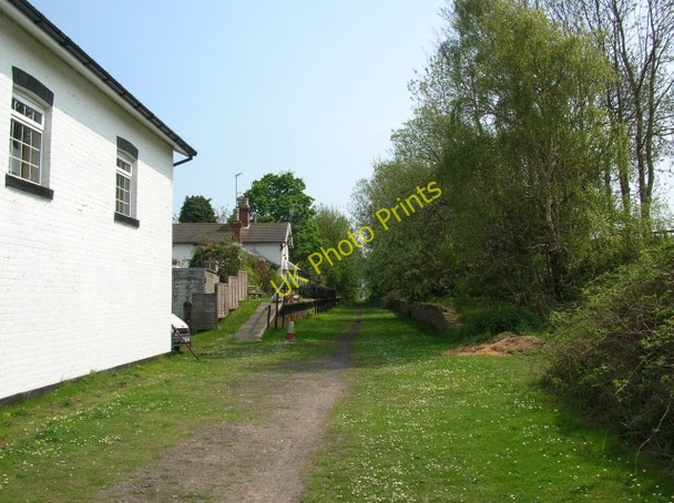 Photo 6"x4" Kiplingcotes Station Gardham c2008