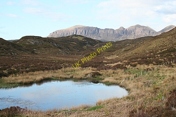 Photo 6"x4" Unnamed Lochan and Cuinneag Loch Uidh na Geadaig c2008