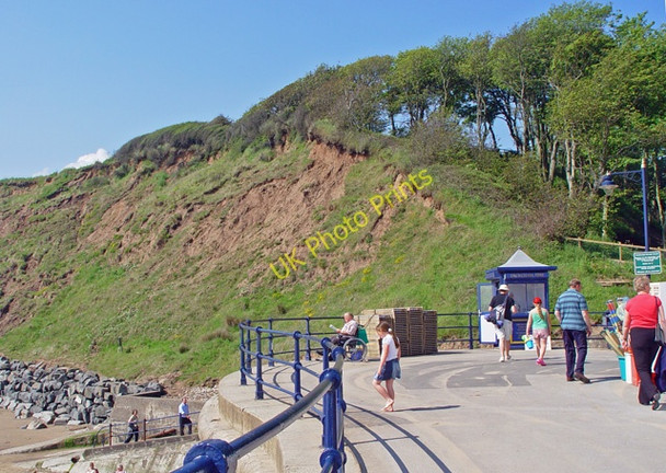 Photo 6"x4" The end of Filey promenade Filey c2008