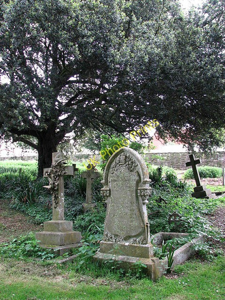 Photo 6"x4" The church of All Saints - ornate headstones Thornham\/TF7343 c2008
