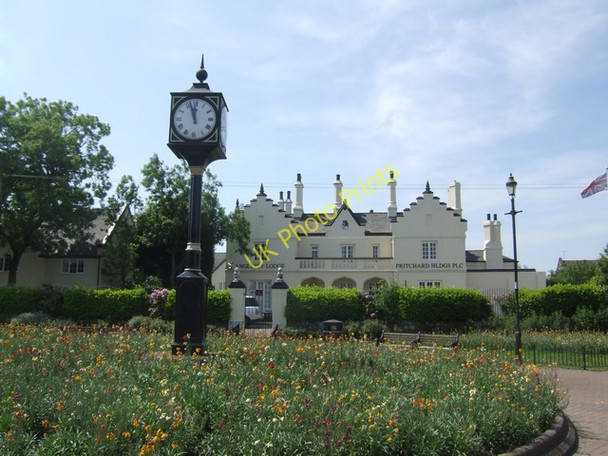 Photo 6"x4" Anglesey Lodge, Hednesford Cannock c2008