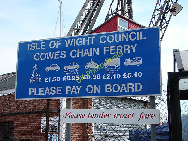 Photo 6"x4" Cowes Chain Ferry Cowes c2008