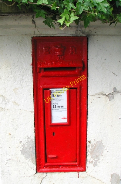 Photo 6"x4" Edward VII postbox, Holywood Cultra c2008