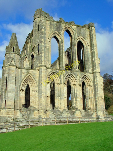Photo 6"x4" A wall in Rievaulx Abbey Rievaulx c2002
