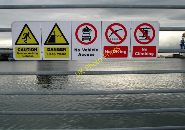 Photo 6"x4" Warning signs, Belfast Belfast c2008