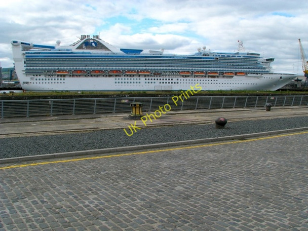 Photo 6"x4" The 'Grand Princess' at Belfast Belfast c2008