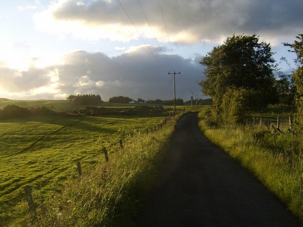Photo 6"x4" Heading north towards East Muirhouses Bearsden c2008