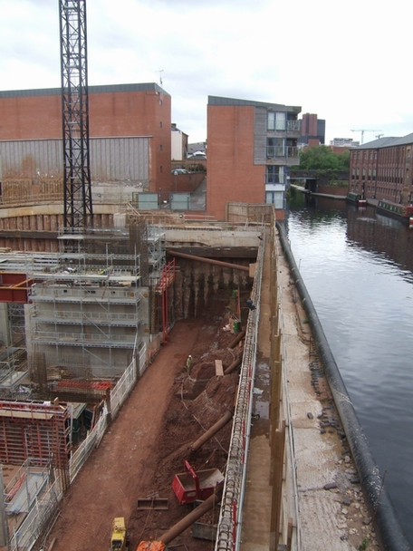 Photo 6"x4" Holding back the Worcester & Birmingham Canal Lee Bank c2008