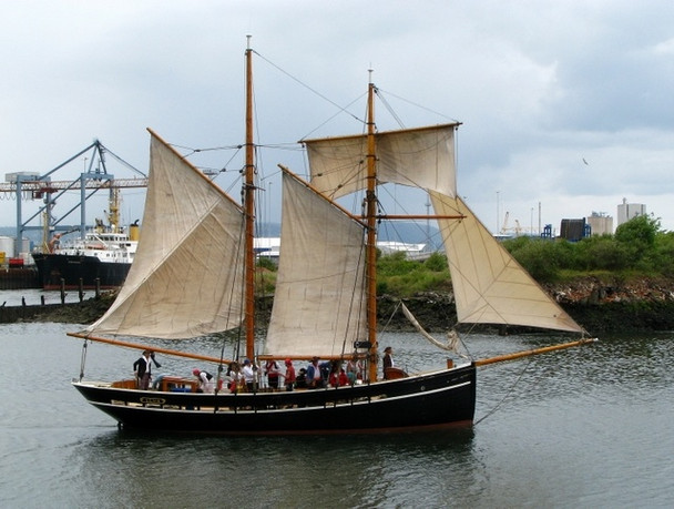 Photo 6"x4" The 'Vilma' in Belfast Belfast c2008