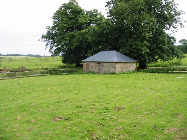 Photo 6"x4" Small flint and brick built outbuilding Shuttlesfield c2008