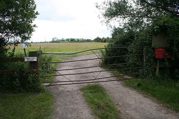 Photo 6"x4" Entrance to Smithmoor Common Baughton c2008