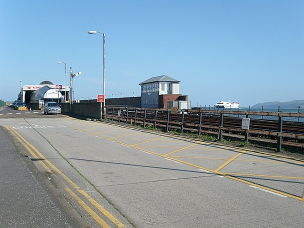 Photo 6"x4" Stranraer Railway Station Stranraer c2008