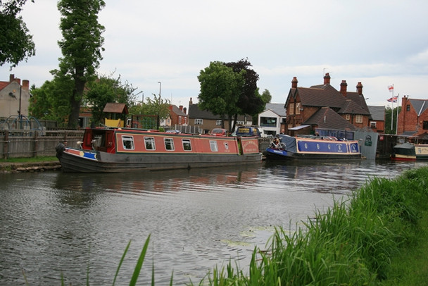 Photo 6"x4" Canal Moorings for The Royal Oak Long Eaton c2008