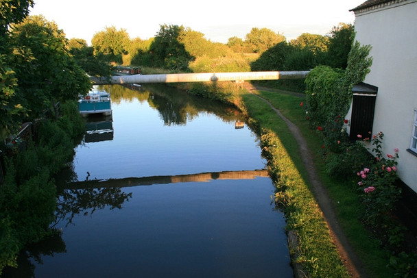 Photo 6"x4" The Trent and Mersey Canal Great Wilne c2008