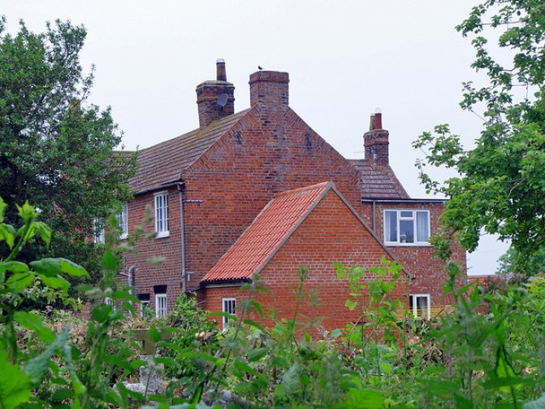 Photo 6"x4" A house set back from the road Covenham St Bartholomew c2008