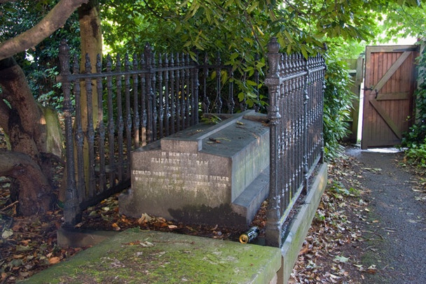 Photo 6"x4" St. Mary at Finchley Churchyard Finchley c2008 P1