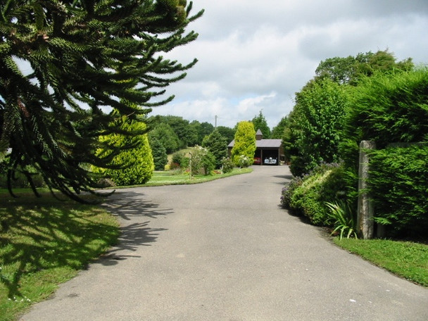 Photo 6"x4" Driveway and gardens of Reynold's Farm Four Wents\/TQ7632 c2008