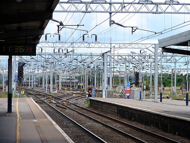 Photo 6"x4" Looking north from Bletchley Station Bletchley\/SP8634 c2008