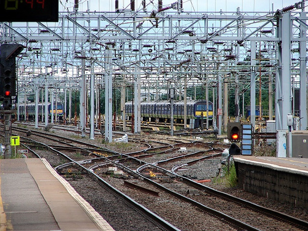 Photo 6"x4" Looking north from Bletchley Station Bletchley\/SP8634 c2008 P1