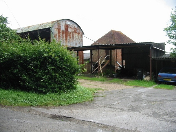 Photo 6"x4" Farm buildings at Devenden Dingleden c2008