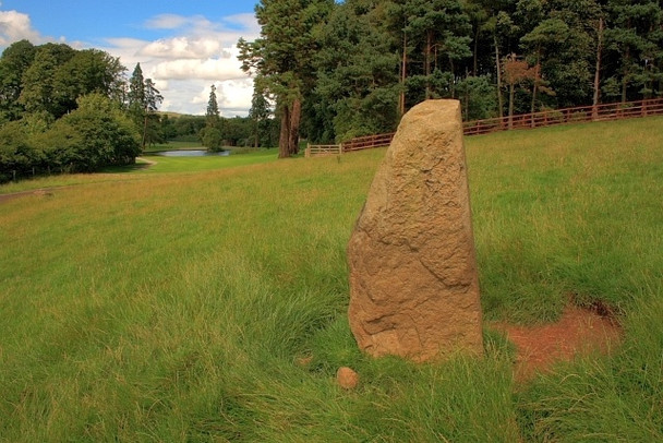 Photo 6"x4" Standing Stone, Bulmer Hill Osmotherley c2008
