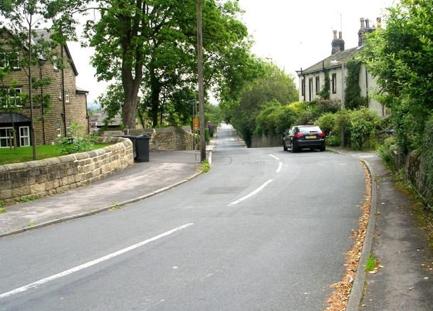Photo 6"x4" Langford Road - Burley Burley in Wharfedale c2008