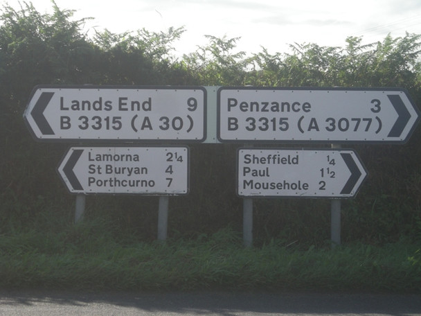 Photo 6"x4" Decisions, decisions Newlyn c2008