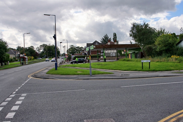 Photo 6"x4" A hand car wash, Adel, Leeds Horsforth c2008