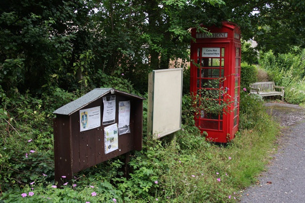 Photo 6"x4" Briningham Bus Stop Briningham c2008