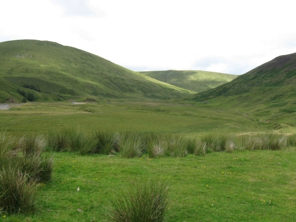 Photo 6"x4" Flat grazing of Glen Turret River Turret c2008