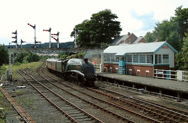 Photo 6"x4" Falsgrave signalbox Scarborough\/TA0388 c2008