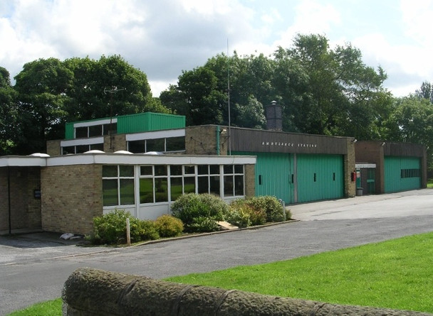 Photo 6"x4" Menston Ambulance Station - Bradford Road Guiseley c2008