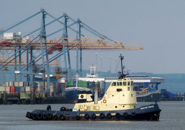 Photo 6"x4" Tug 'Norton Cross' in the Victoria Channel, Belfast Holywood\/J3979 c2008
