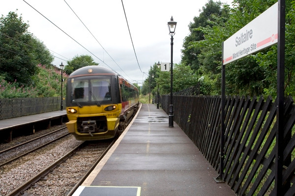 Photo 6"x4" Saltaire Station. Shipley\/SE1437 c2008