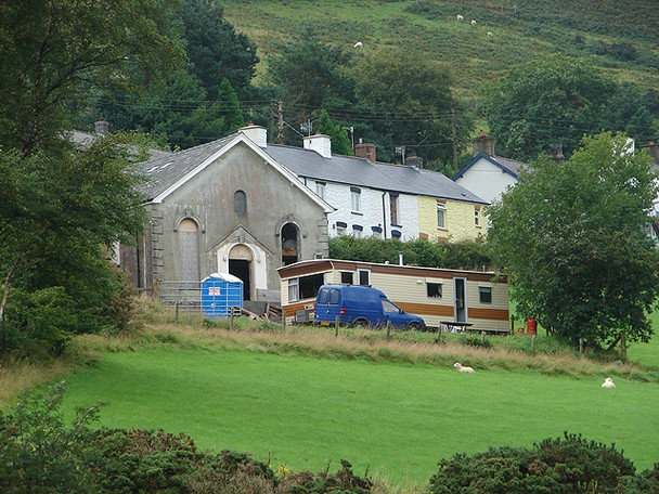 Photo 6"x4" Old chapel in Cwmerfyn Cwmerfyn c2008
