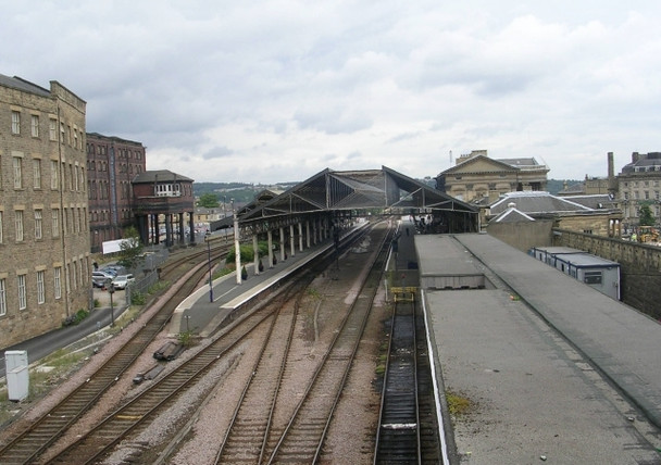 Photo 6"x4" Huddersfield Railway Station - viewed from Trinity Street Huddersfield c2008