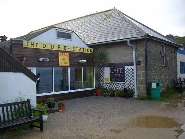 Photo 6"x4" dibble & grub, Hugh Town, St. Mary's Hugh Town c2008