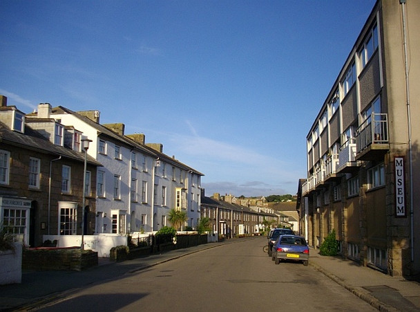 Photo 6"x4" Church Street, Hugh Town, St.. Mary's Hugh Town c2008