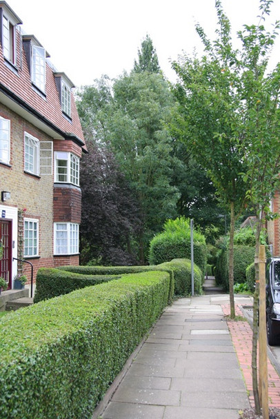Photo 6"x4" Denison Close Finchley c2008