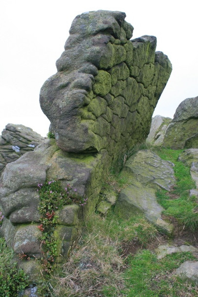 Photo 6"x4" Twisted gritstone Ashopton c2008