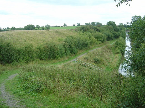 Photo 6"x4" Saddington Tunnel towpath Smeeton Westerby c2008